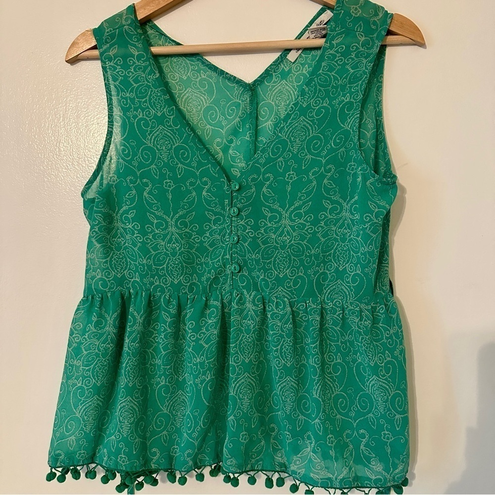 American Rag sleeveless women’s XS oversized pompom edges